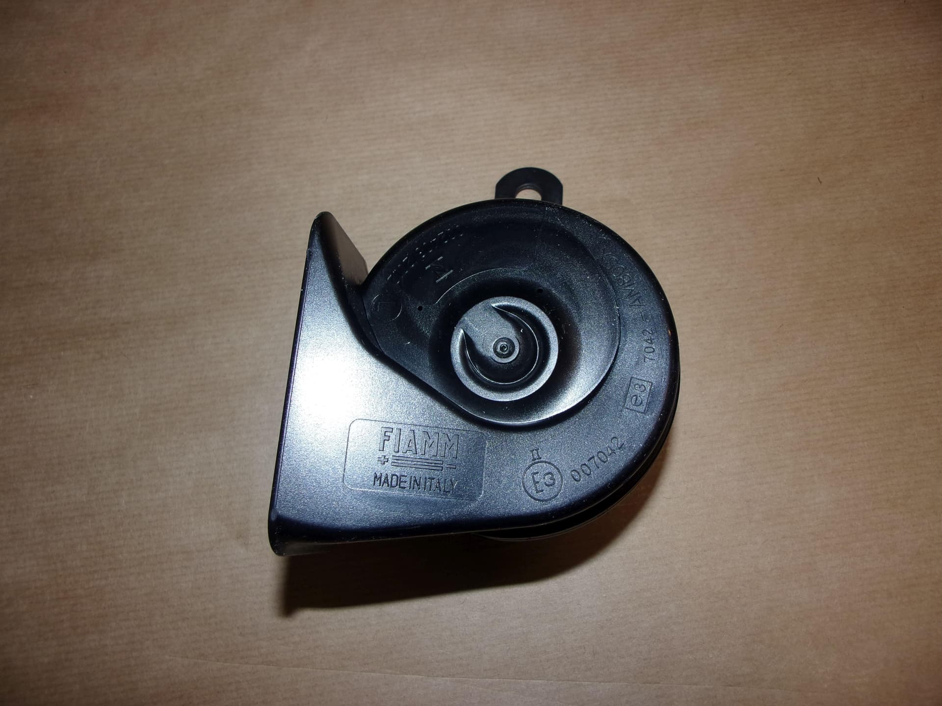 Signalhorn - Renault Clio IV Standardowa Wtyczka från Autofrance - bild 3