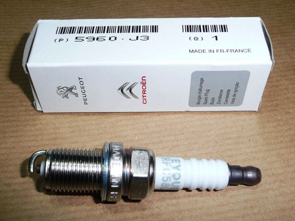 Tändstift - Citroën Ax/Bx/C15/P106/205/306/309 från Autofrance