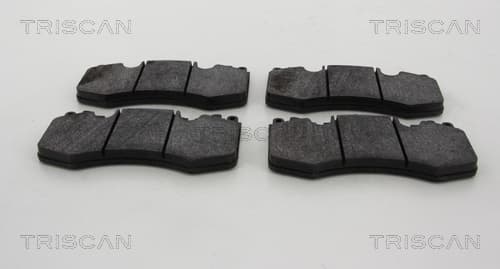 Bromsklossar fram
